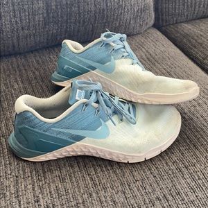 Nike metcons